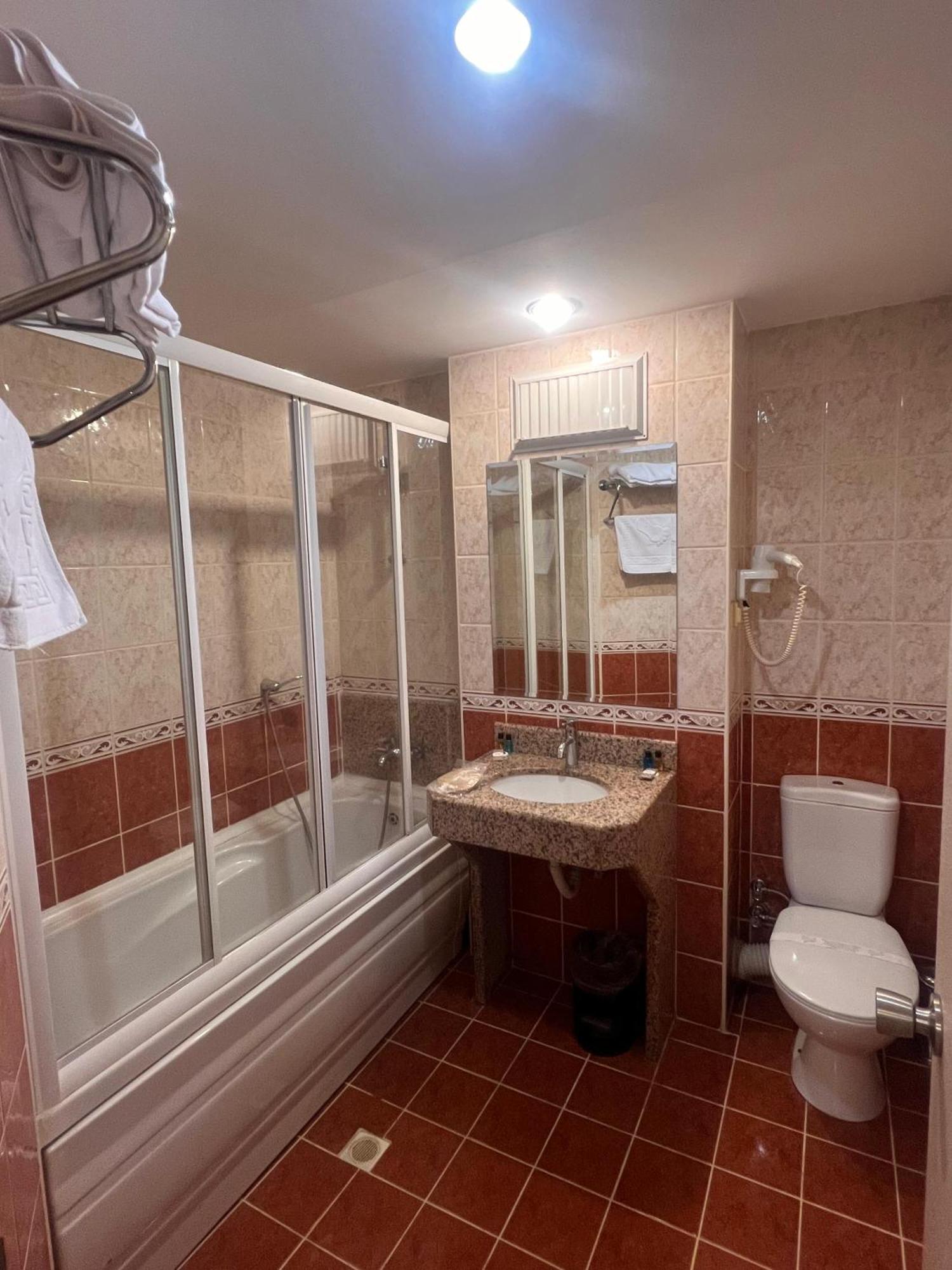 Sefa Hotel 1 Корлу Екстериор снимка